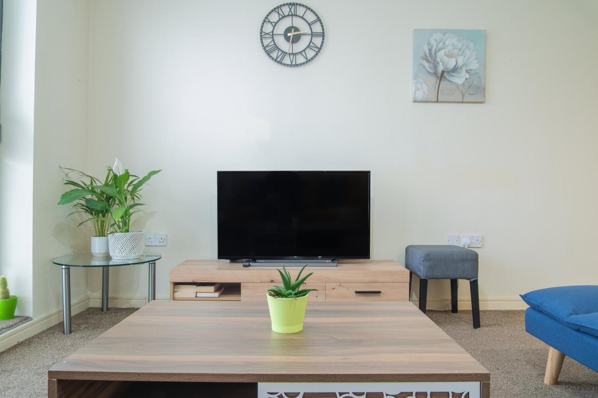Stay In Our Stylish Flat! & Secure Building & Sleeps Up To 4 Birmingham Ngoại thất bức ảnh