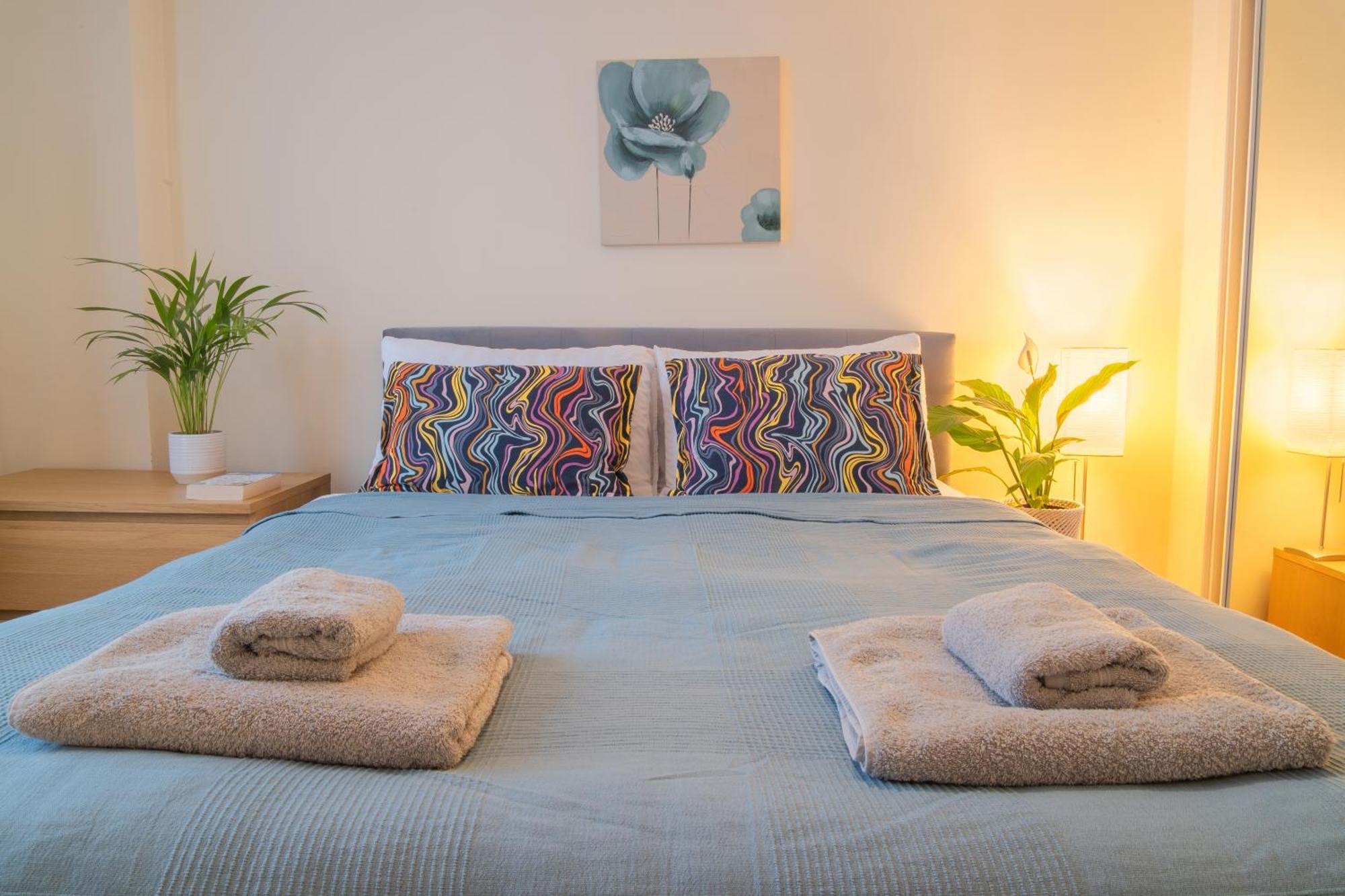Stay In Our Stylish Flat! & Secure Building & Sleeps Up To 4 Birmingham Ngoại thất bức ảnh